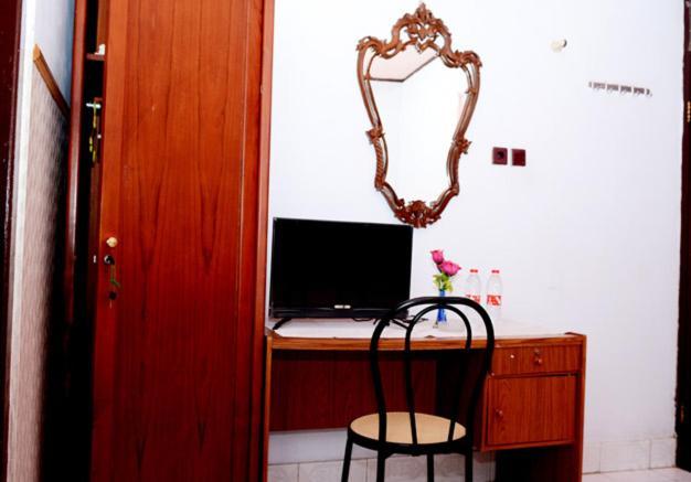 Fortuna Guest House Γιογκιακάρτα Εξωτερικό φωτογραφία